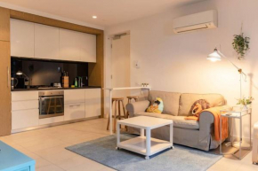 Cute 1B apartment next to Albert Park#Free parking